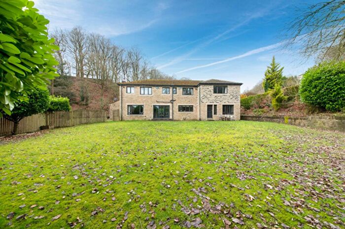 5 Bedroom Detached House For Sale In Digley Road, Holmbridge, HD9