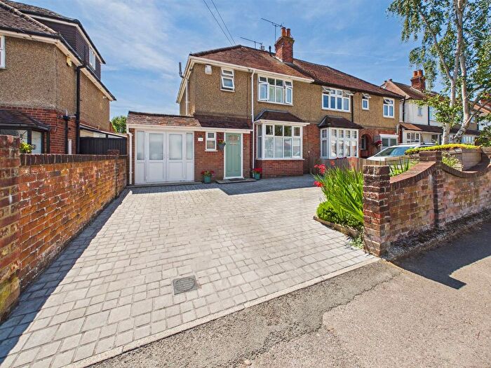 3 Bedroom Semi Detached House For Sale In Gratwicke Road, Tilehurst, Reading, RG30