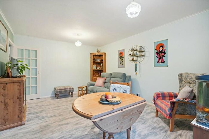 2 Bedroom Semi-Detached Bungalow For Sale In Latchmore Close, Hitchin, SG4