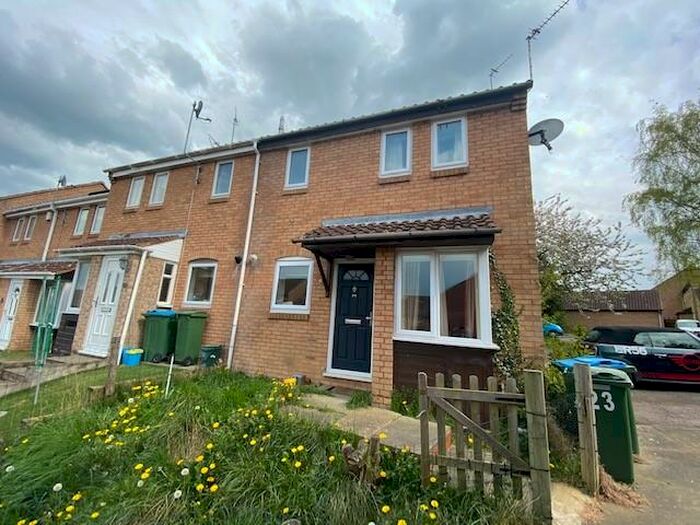 1 Bedroom End Of Terrace House To Rent In Batchelor Close, Aylesbury, HP20