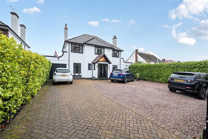 4 Bedroom Detached House For Sale In Hollydale Drive, Bromley, BR2