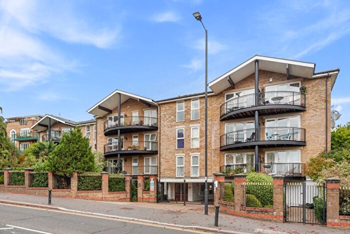 2 Bedroom Flat To Rent In Aldermans Hill, Southgate Green, N13