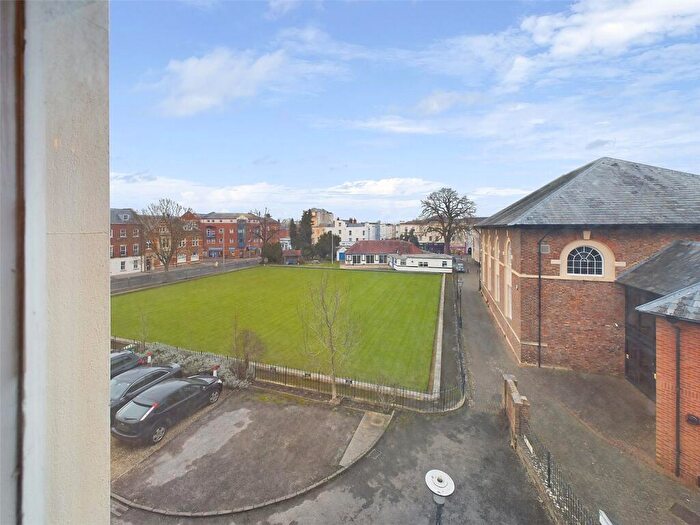 2 Bedroom Apartment To Rent In St Georges Square, Cheltenham, Gloucestershire, GL50