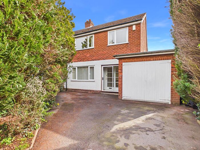 3 Bedroom Semi Detached House For Sale In , Allendale Road, Walmley, Sutton Coldfield, B76