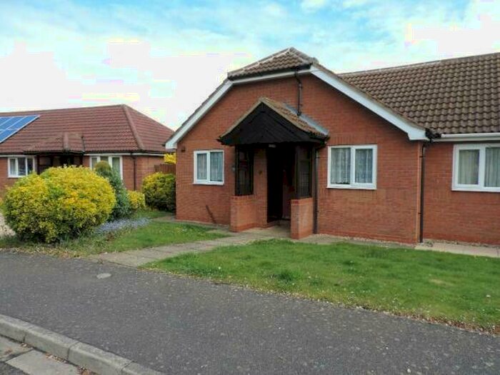 2 Bedroom Bungalow To Rent In Aquila Way, Langtoft, PE6