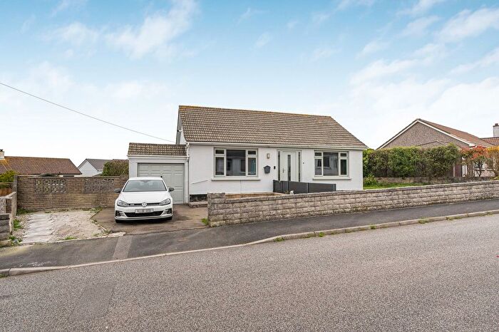 3 Bedroom Detached Bungalow For Sale In Trelawney Avenue, Treskerby, TR15