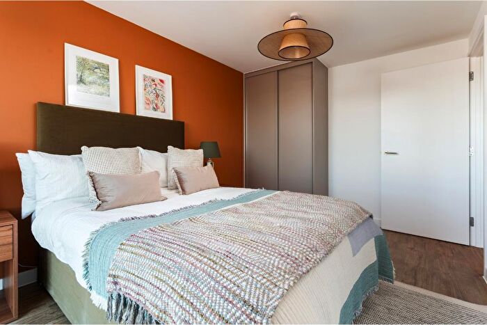 1 Bedroom Apartment For Sale In Phoenix, Saxton Lane, Leeds, LS9