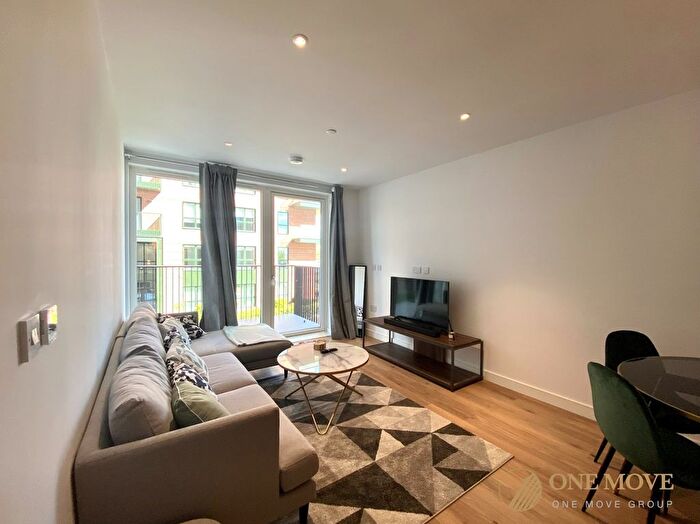 2 Bedroom Flat To Rent In Green Quarter, Iris House, Southall, UB1