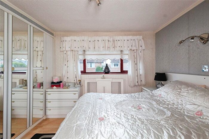 3 Bedroom Terraced House For Sale In Westmorland Drive, Stockport, Greater Manchester, SK5