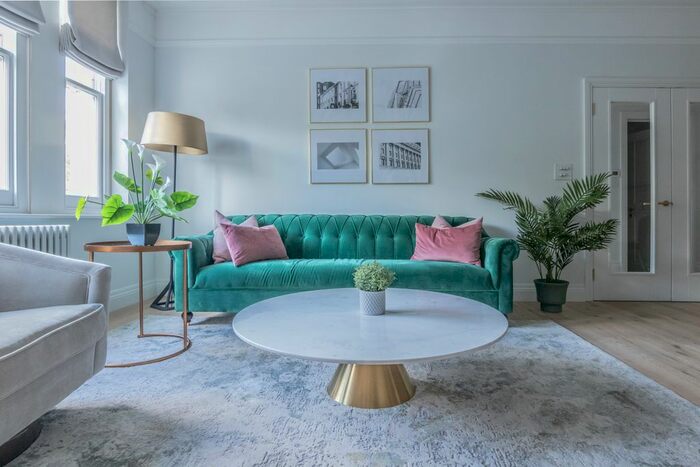 3 Bedroom Flat To Rent In Cromwell Road, London, SW7