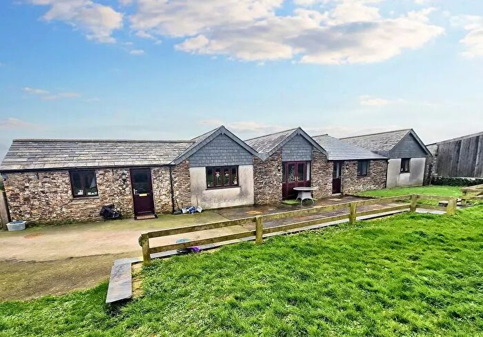 3 Bedroom Barn Conversion To Rent In Whitstone, Holsworthy, EX22