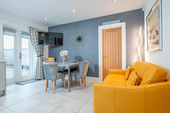 3 Bedroom Terraced House For Sale In Eastview Close, Stow On The Wold, GL54
