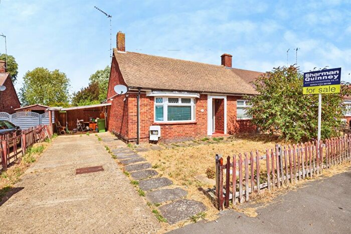2 Bedroom Semi-Detached Bungalow For Sale In Deerfield Road, March, PE15