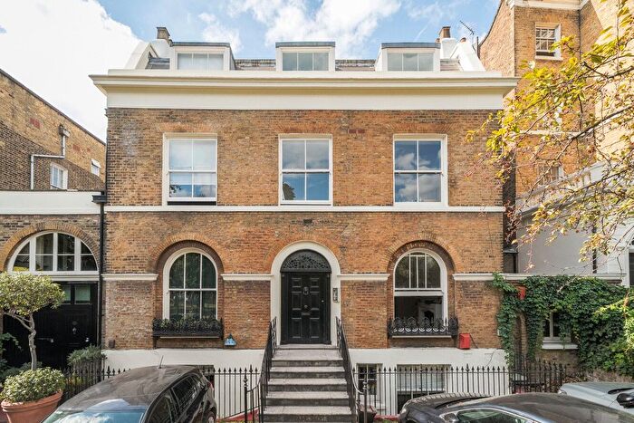 2 Bedroom Flat For Sale In Brixton Road, London, SW9