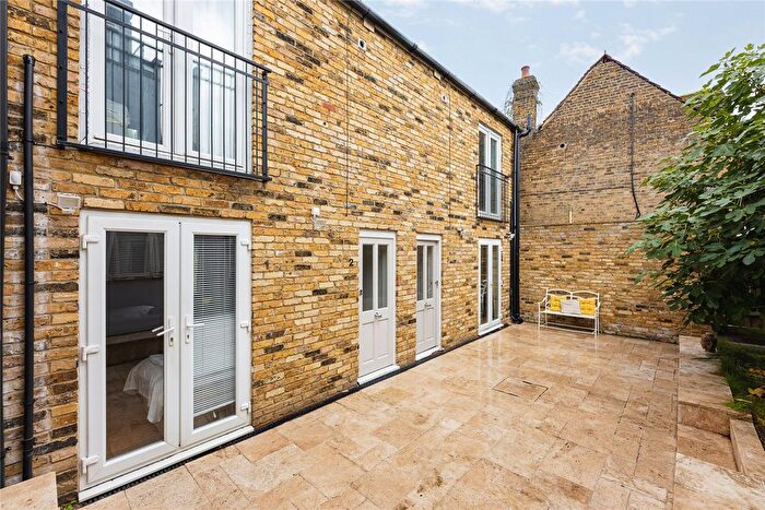 Studio To Rent In Sandycombe Road, Richmond, TW9