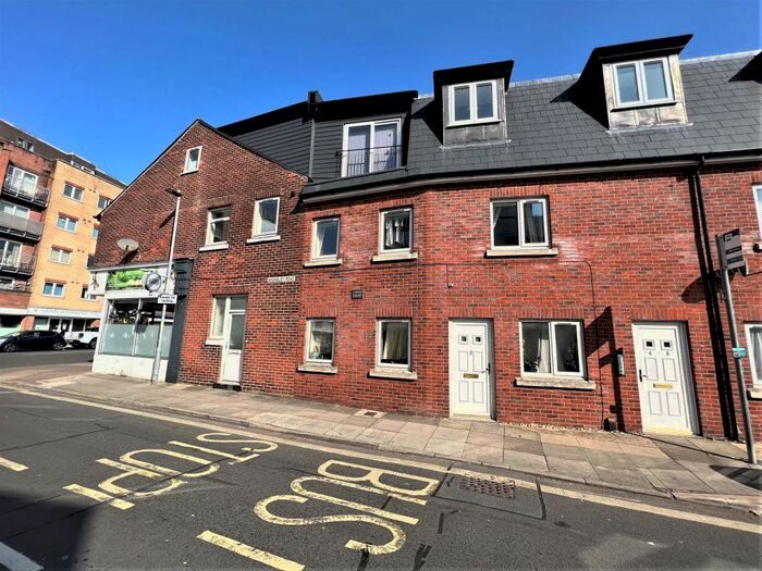 2 Bedroom Flat To Rent In Knowsley Road, Cosham, Portsmouth, PO6