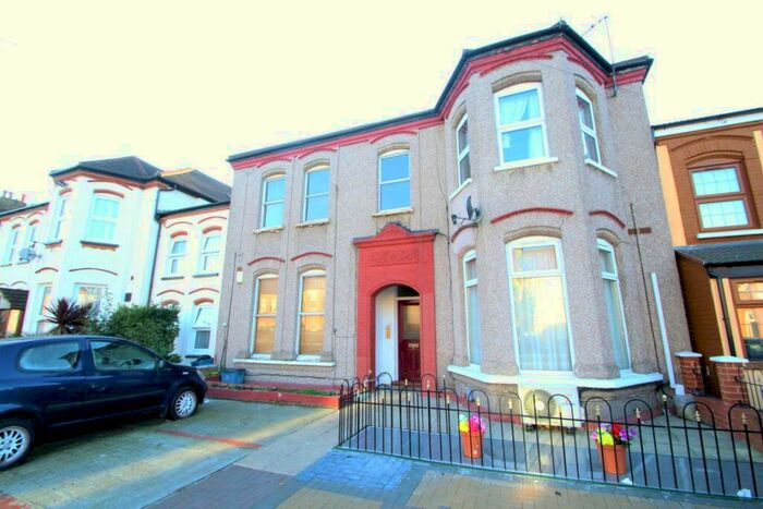 1 Bedroom Flat To Rent In Mansfield Road Ilford, IG1