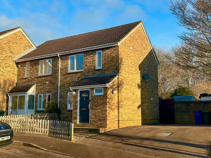 2 Bedroom Semi-Detached House To Rent In Daimler Avenue, Banbury, OX16