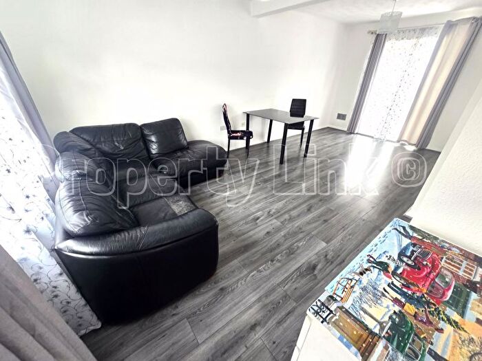 3 Bedroom Property To Rent In Arneways Avenue, Chadwell Heath, Romford, RM6