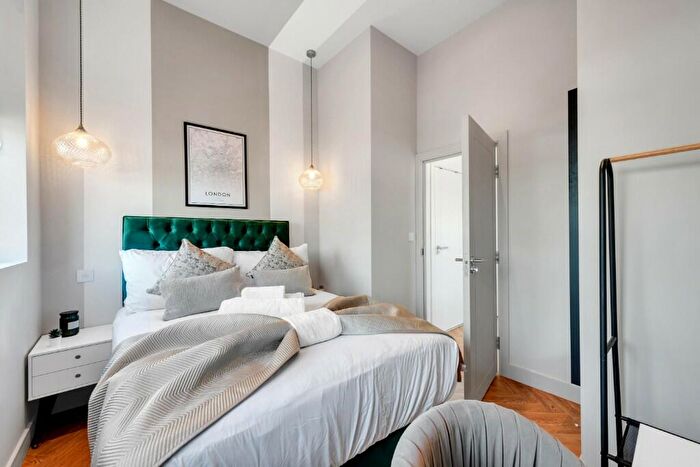 3 Bedroom House To Rent In Minard Road, London, SE6