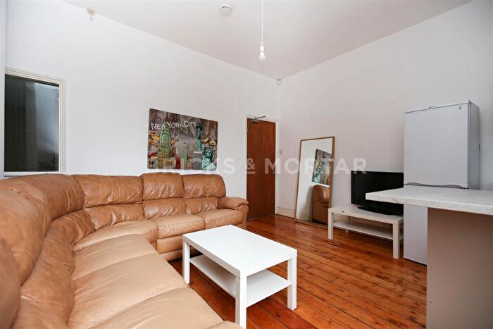 5 Bedroom Terraced House To Rent In (£pppw) Oxnam Crescent, Spital Tongues, Newcastle Upon Tyne, NE2