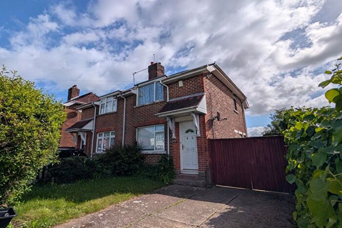 2 Bedroom Semi-Detached House To Rent In Olive Road, SO16