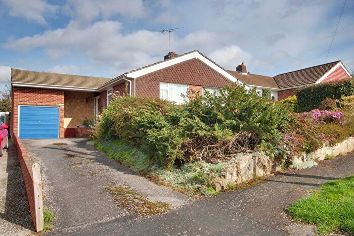 3 Bedroom Bungalow For Sale In Romsey, SO51