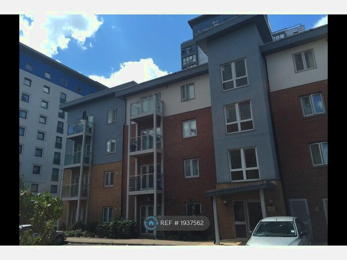 2 Bedroom Flat To Rent In Mill Street, Slough, SL2