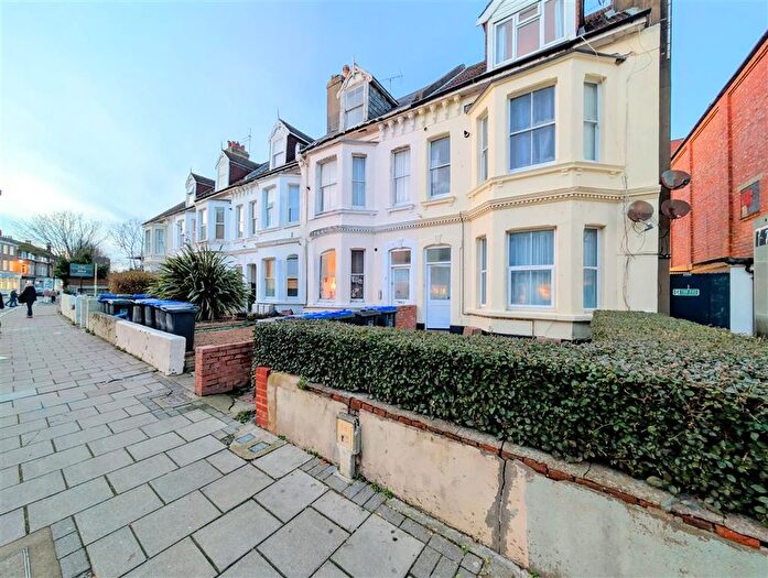 1 Bedroom Flat To Rent In Rowlands Road, Worthing, BN11