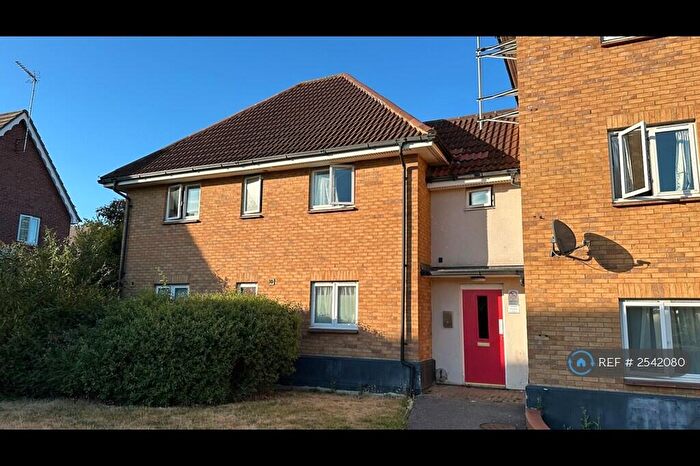2 Bedroom Flat To Rent In Newbury Park, Ilford, IG2
