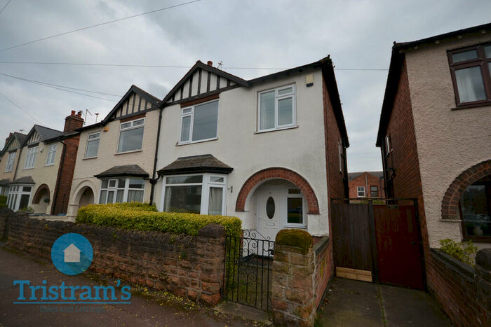 3 Bedroom Semi-Detached House To Rent In Clumber Road, West Bridgford, NG2