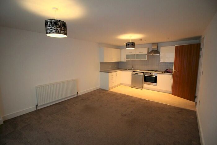 2 Bedroom Apartment To Rent In High Street, Poole, BH15