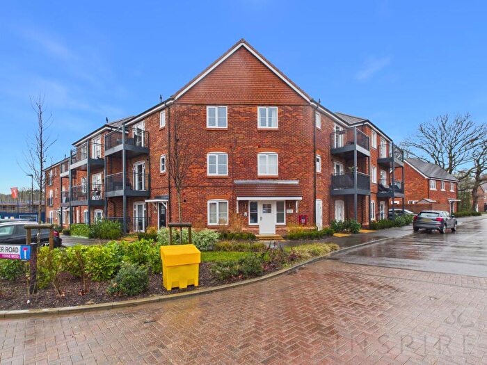 1 Bedroom Flat For Sale In Flat, Frost House, Valley Drive, Crawley, RH10