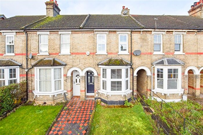 3 Bedroom Terraced House For Sale In Holborough Road, Snodland, Kent, ME6