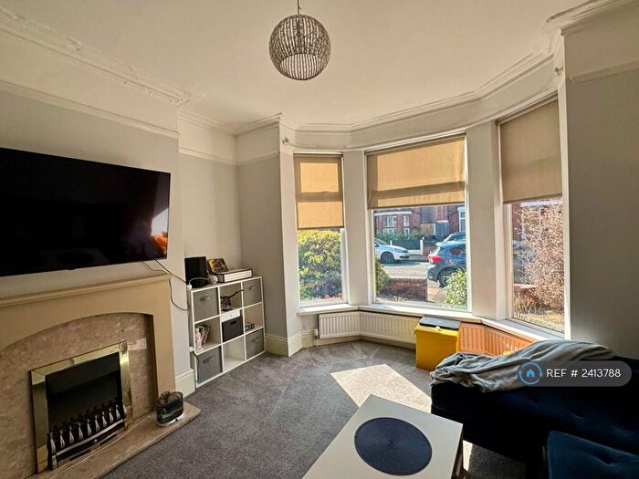 3 Bedroom Semi-Detached House To Rent In Alresford Road, Salford, M6