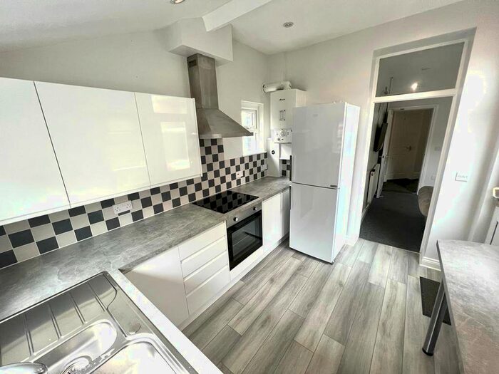 5 Bedroom Terraced House To Rent In Rhyddings Park Road, Swansea, SA2