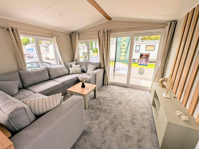 2 Bedroom Mobile/park Home For Sale In Gravel Lane, Banks, Southport, PR9