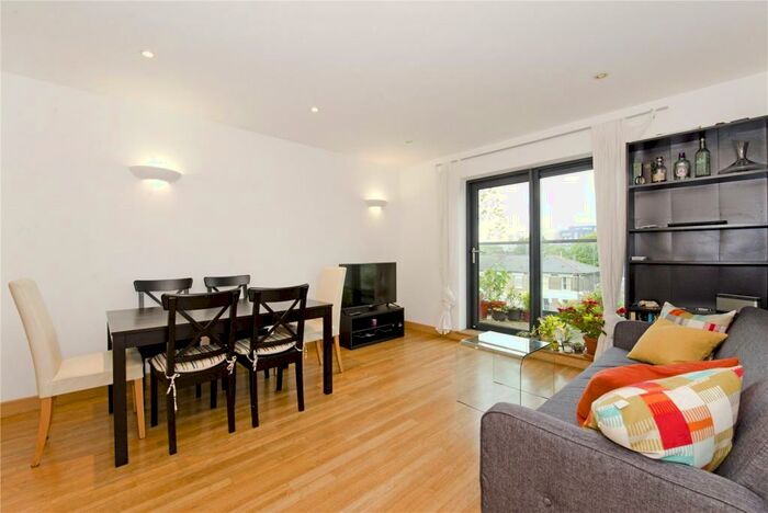 1 Bedroom Flat To Rent In Terrace Apartments, Drayton Park, London, N5