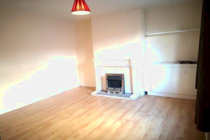 3 Bedroom Terraced House To Rent In Princes Street, Rochester, ME1