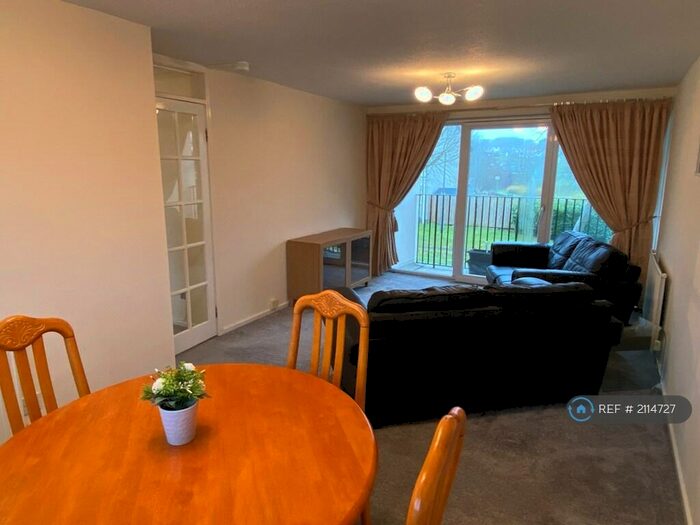 2 Bedroom Flat To Rent In St Leonards, East Kilbride, Glasgow, G74