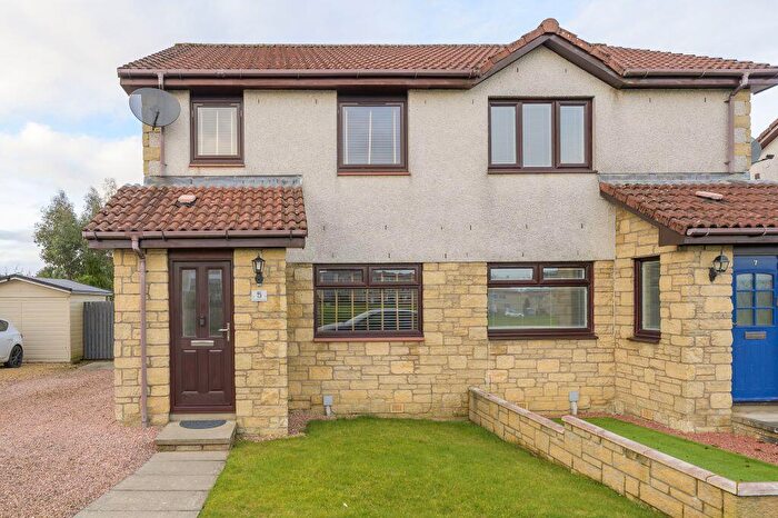 3 Bedroom Semi Detached House For Sale In Elmwood Terrace, Kelty, KY4