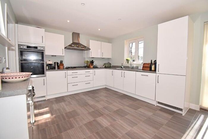4 Bedroom Detached House For Sale In Mulligan Drive, Newcourt, Exeter, EX2