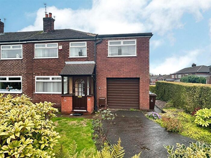 3 Bedroom End Of Terrace House For Sale In Mallory Avenue, Ashton-under-Lyne, Greater Manchester, OL7