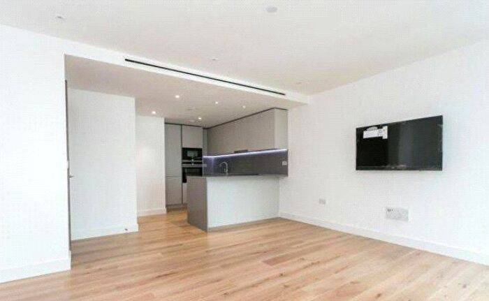 1 Bedroom Flat To Rent In Vaughan Way, London, E1W