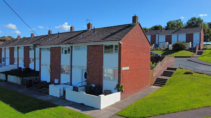 3 Bedroom End Of Terrace House For Sale In Churchill Close, Barnstaple, EX32