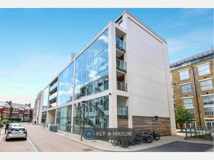 1 Bedroom Flat To Rent In Zachary House, London, SW9