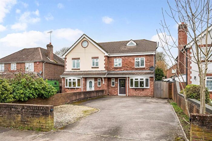 4 Bedroom Semi Detached House For Sale In Frogmore Lane, Lovedean, PO8