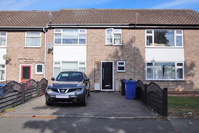 3 Bedroom Terraced House For Sale In Macaulay Street, Grimsby, DN31