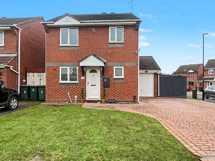 3 Bedroom Detached House For Sale In Chaceley Close, Coventry, CV2