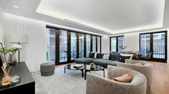 2 Bedroom Flat To Rent In Lancer Square, London, W8